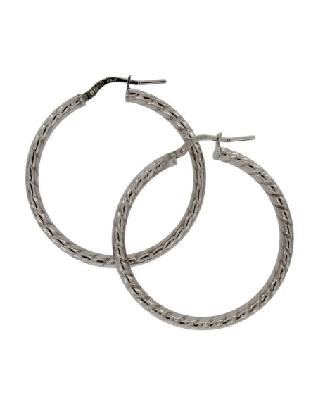 CRI-915 - CRIOLLA DE PLATA CON MOTIVO DE RAYAS VOLTEADAS DE 30 MM X 2,8 MM