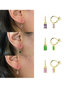 CRI-485 - CRIOLLA DE PLATA CHAPADA EN ORO CON ARGOLLA  MÁS PIEDRA BAGUETTE COLOR VERDE COLGANDO 6 MM Y 10 MM DE DIÁMETRO 2