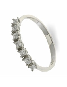 S-2042 - SORTIJA DE PLATA CON TIRA DE PIEDRAS CUADRADAS EN EL FRONTAL